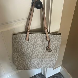 Michael Kors Tote